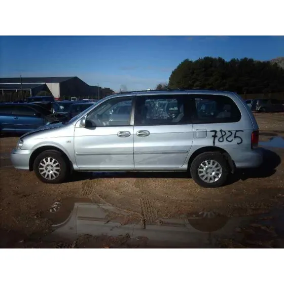 KIA CARNIVAL II '2002 2.9 CRDI LX GRIS