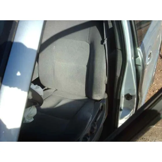 KIA CARNIVAL II '2002 2.9 CRDI LX GRIS