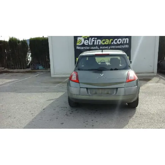 RENAULT MEGANE II BERLINA 3P '2003 AUTHENTIQUE GRIS
