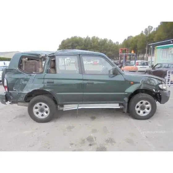 TOYOTA LAND CRUISER (J9) '2002 D4-D GX (5-PTAS.) VERDE