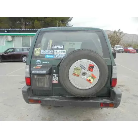 TOYOTA LAND CRUISER (J9) '2002 D4-D GX (5-PTAS.) VERDE