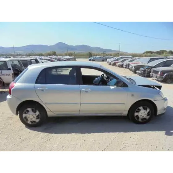 TOYOTA COROLLA (E12) '2003 1.4 LINEA TERRA BERLINA GRIS