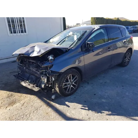 TOYOTA AURIS '2015 ACTIVE GRIS OSCURO