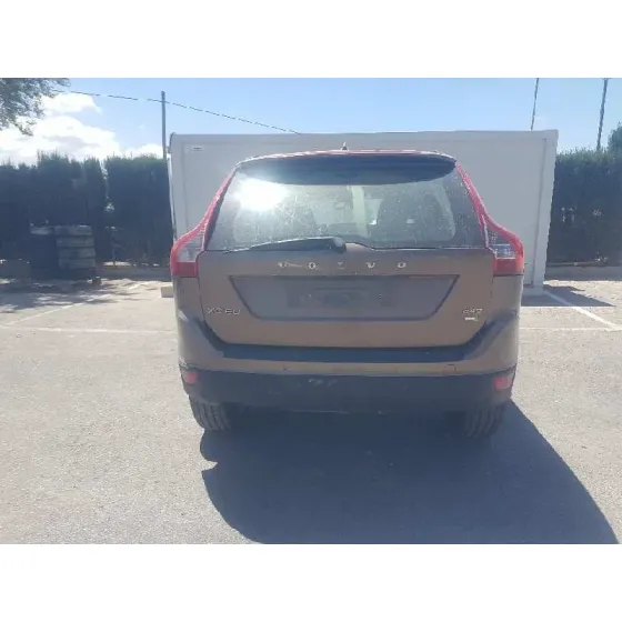 VOLVO XC60 '2010 KINETIC AWD DORADO