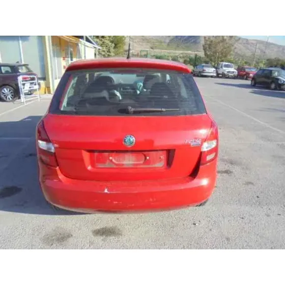 SKODA FABIA (5J2 ) '2008 ACTIVE ROJO
