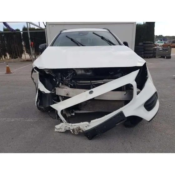 MERCEDES CLASE GLA (W156) '2019 GLA 200 (156.943) BLANCO
