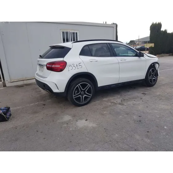 MERCEDES CLASE GLA (W156) '2019 GLA 200 (156.943) BLANCO