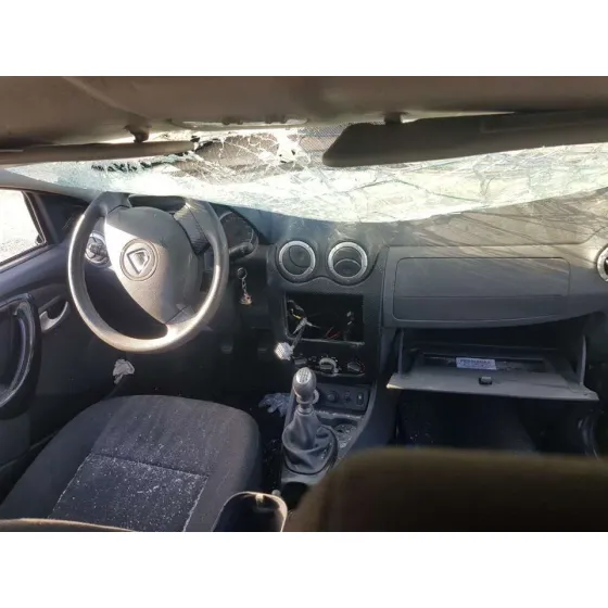 DACIA DUSTER '2012 AMBIANCE 4X4 NEGRO