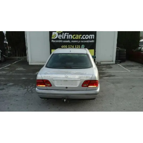 MERCEDES CLASE E (W210) BERLINA DIESEL '2000 300 TURBODIESEL (210.025) GRIS PLATA