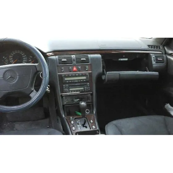 MERCEDES CLASE E (W210) BERLINA DIESEL '2000 300 TURBODIESEL (210.025) GRIS PLATA