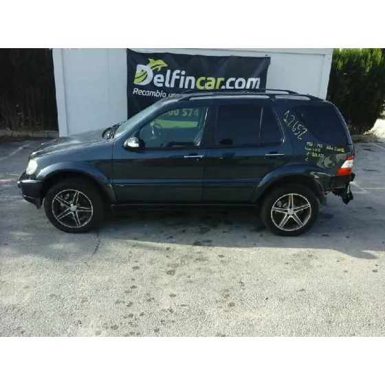 MERCEDES CLASE M (W163) '2001 400 CDI (163.128) AZUL