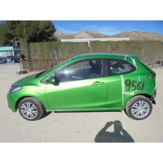 MAZDA 2 LIM. (DE) '2009 1.3 ACTIVE + (3-PTAS.) VERDE