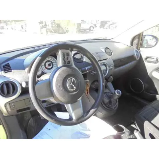 MAZDA 2 LIM. (DE) '2009 1.3 ACTIVE + (3-PTAS.) VERDE