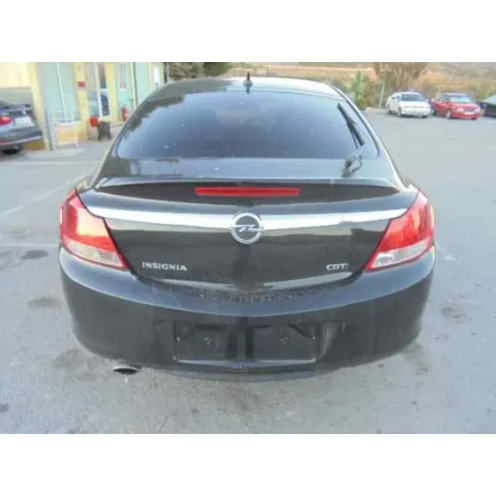 OPEL INSIGNIA BERLINA '2010 COSMO NEGRO