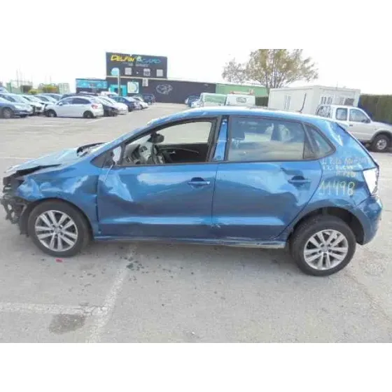 VOLKSWAGEN POLO (6R1) '2017 ADVANCE AZUL