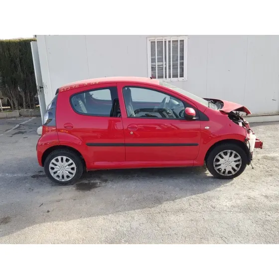 CITROEN C1 '2013 SEDUCTION ROJO