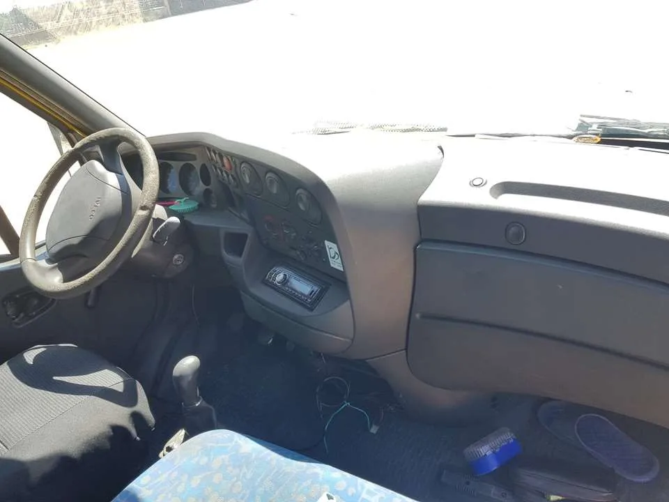 IVECO DAILY CAJA CERRADA (1999 =>) '2001 29 - L 11 CAJA CERRADA, LARGO AMARILLO