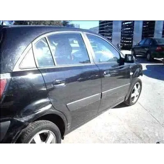 KIA RIO '2011 CONCEPT NEGRO