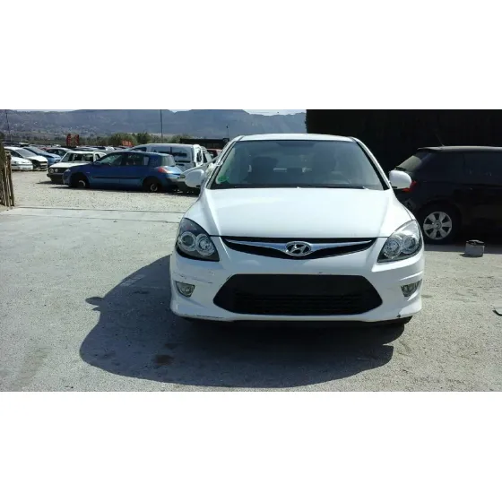 HYUNDAI I30 '2011 COMFORT BLANCO