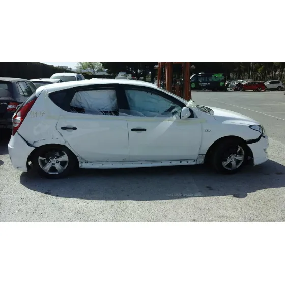 HYUNDAI I30 '2011 COMFORT BLANCO
