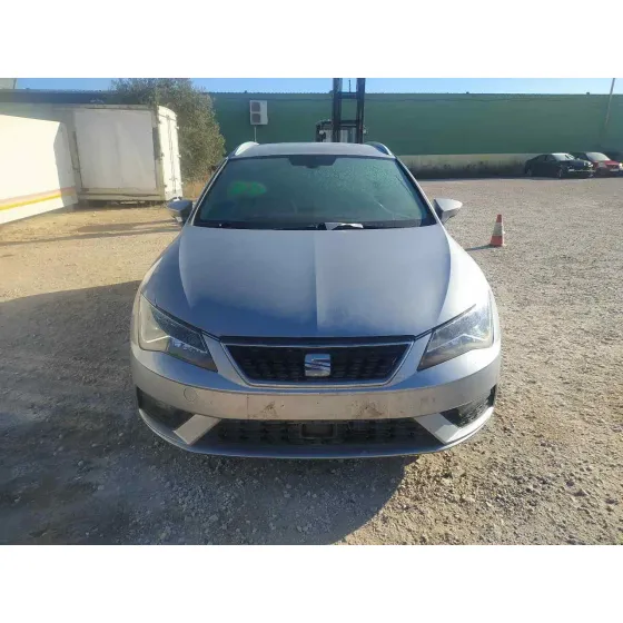 SEAT LEON ST (5F8) '2018 STYLE CONNECT GRIS