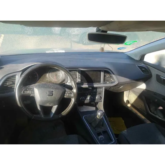 SEAT LEON ST (5F8) '2018 STYLE CONNECT GRIS