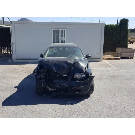 BMW SERIE 1 BERLINA (E81/E87) '2007 118D NEGRO