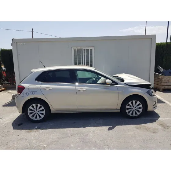 VOLKSWAGEN POLO '2019 ADVANCE DORADO
