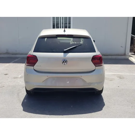VOLKSWAGEN POLO '2019 ADVANCE DORADO