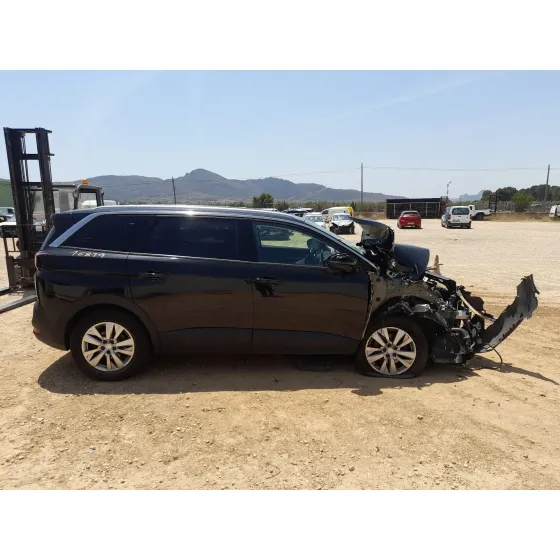 Peugeot 5008 II (MC_, MJ_, MR_, M4_) 2016