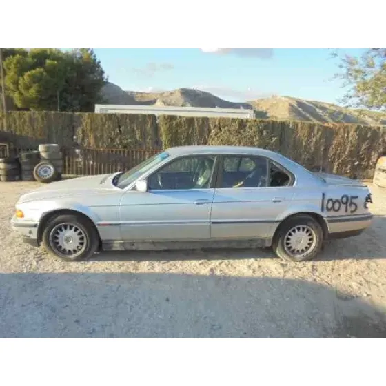 BMW SERIE 7 (E38) '1995 730I GRIS