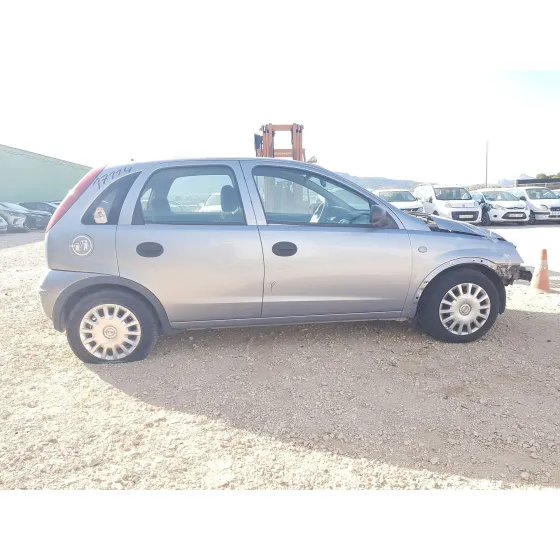 Opel CORSA C (X01) 2000