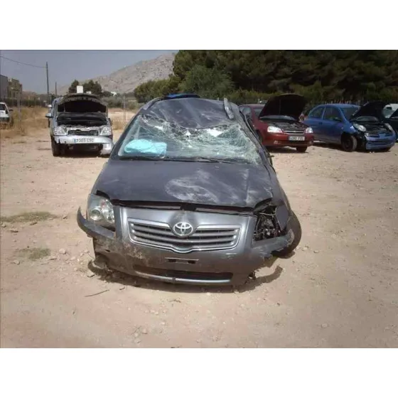 TOYOTA AVENSIS WAGON (T25) '2003 2.0 SOL GRIS OSCURO