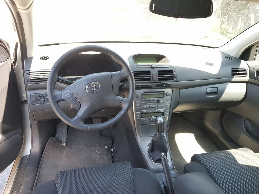 TOYOTA AVENSIS BERLINA (T25) '2005 1.8 SOL SEDAN (4-PTAS.) GRIS