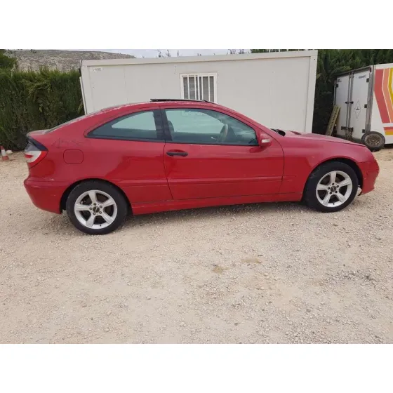 MERCEDES CLASE C (W203) SPORTCOUPE '2004 C 180 COMPRESSOR (203.746) ROJO