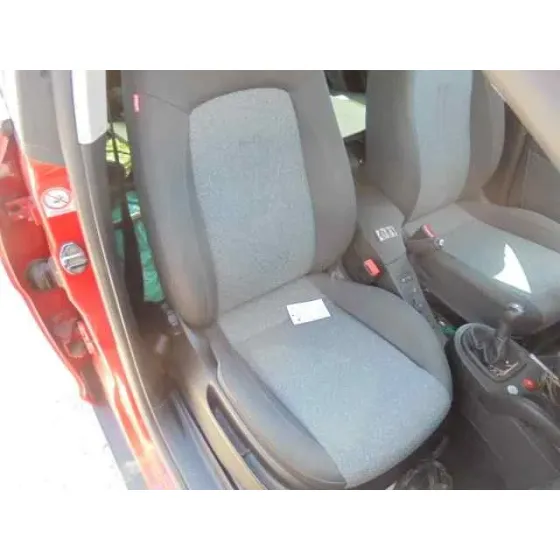 SEAT ALTEA (5P1) '2005 REFERENCE ROJO