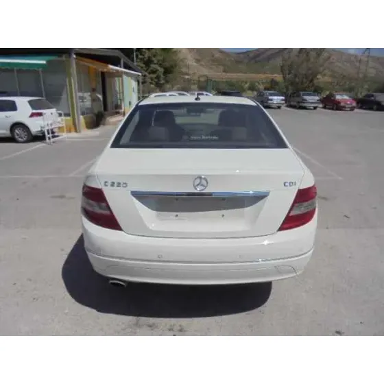 MERCEDES CLASE C (W204) BERLINA '2010 C 220 CDI BLUEEFFICIENCY (204.002) BLANCO