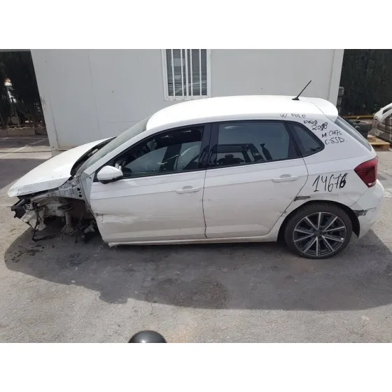 VOLKSWAGEN POLO '2018 ADVANCE BLANCO