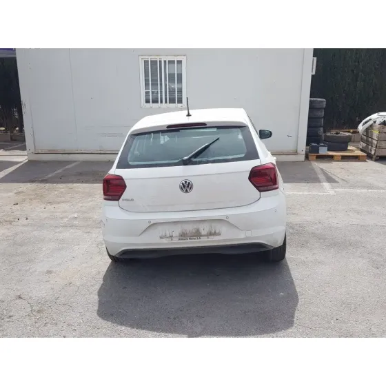 VOLKSWAGEN POLO '2018 ADVANCE BLANCO