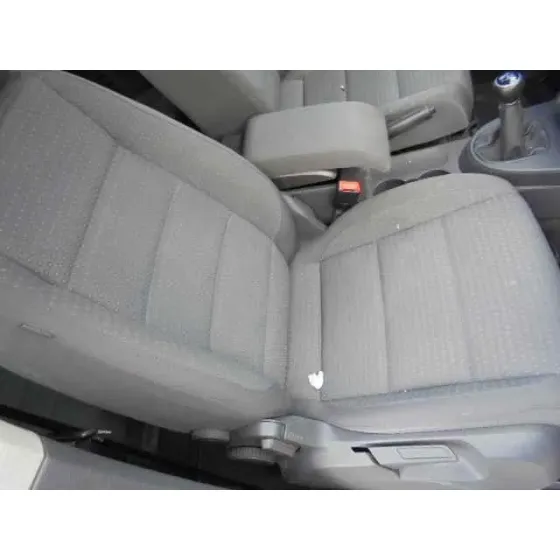 VOLKSWAGEN TOURAN (1T1) '2006 ADVANCE NEGRA