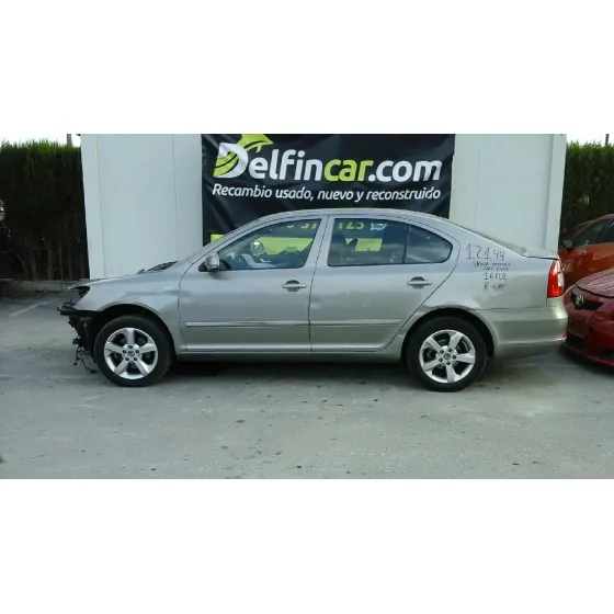 SKODA OCTAVIA BERLINA (1Z3) '2012 FAMILY GRIS