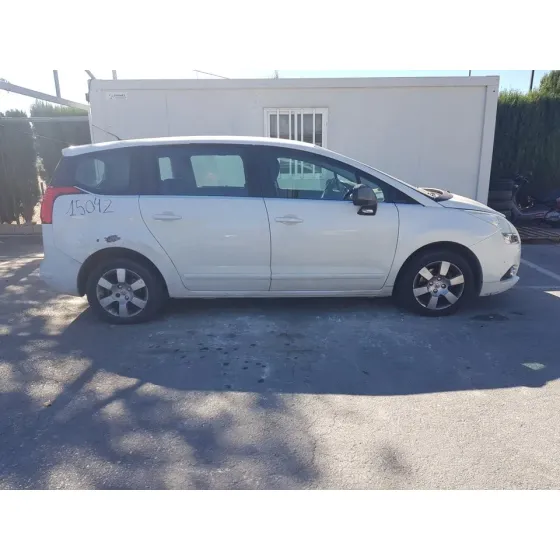 PEUGEOT 5008 '2010 PREMIUM BLANCO