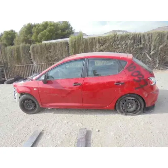 SEAT IBIZA (6J5) '2013 REFERENCE ROJO