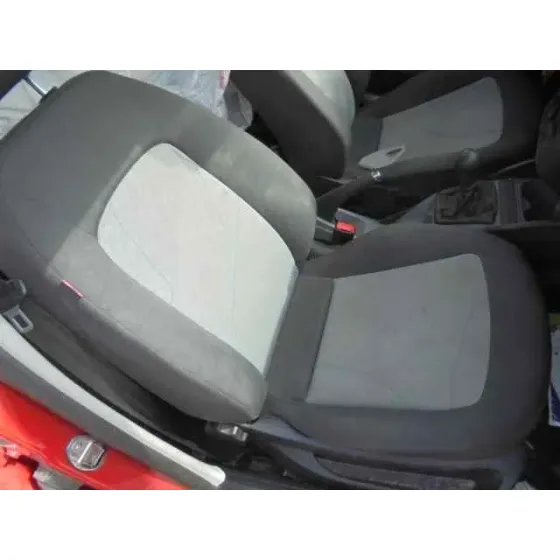 SEAT IBIZA (6J5) '2013 REFERENCE ROJO