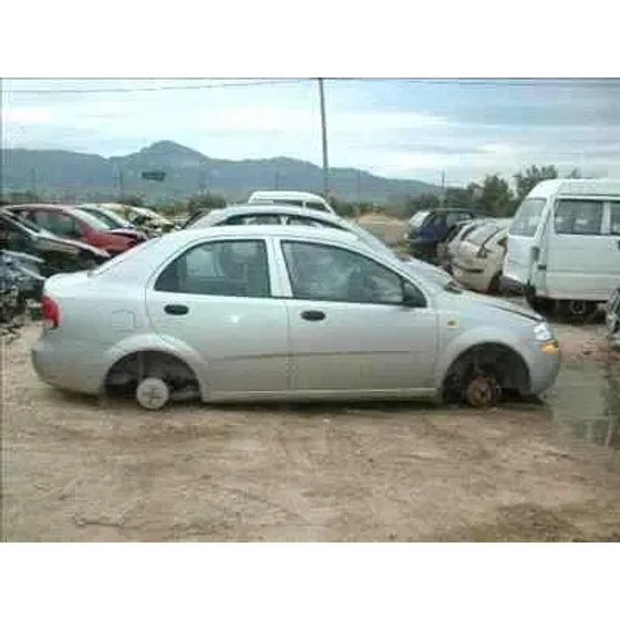 DAEWOO KALOS '2002 1.4 SR GRIS