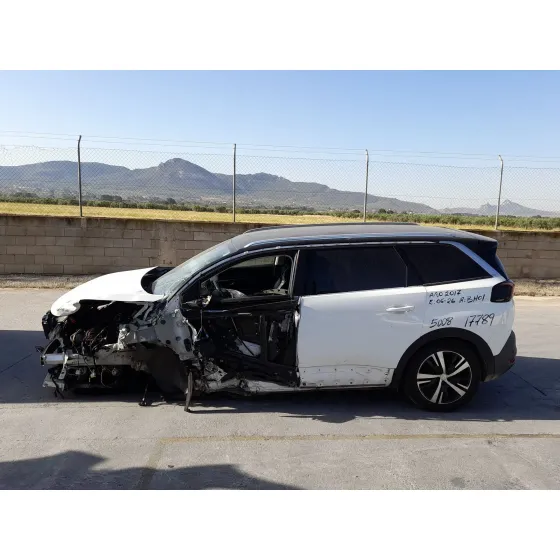Peugeot 5008 II (MC_, MJ_, MR_, M4_) 2016