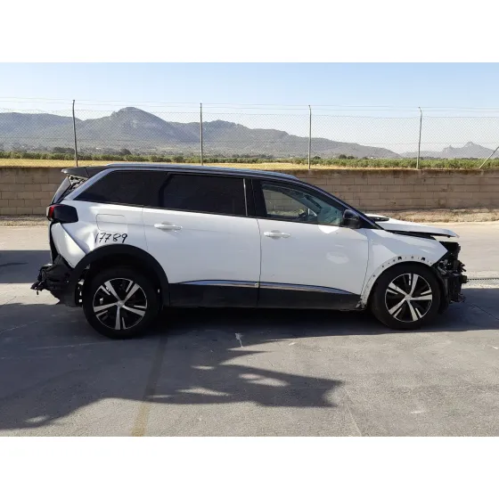 Peugeot 5008 II (MC_, MJ_, MR_, M4_) 2016