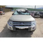 MITSUBISHI MONTERO (V80/V90) MITSUBISHI MONTERO (V80/V90) '2007 3.2 DI-D INTENSE (3-PTAS.) DORADO 2006