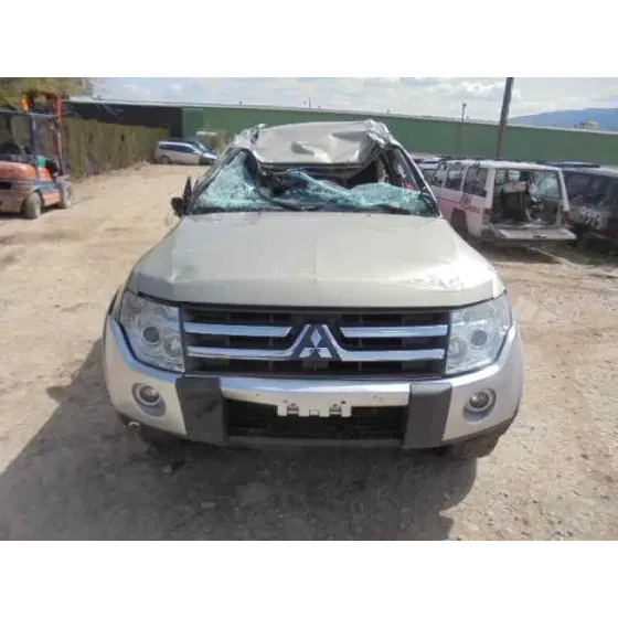 MITSUBISHI MONTERO (V80/V90) '2007 3.2 DI-D INTENSE (3-PTAS.) DORADO