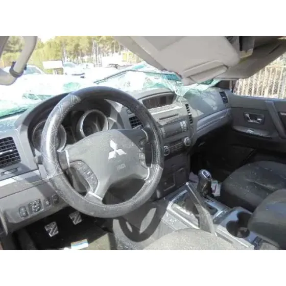 MITSUBISHI MONTERO (V80/V90) '2007 3.2 DI-D INTENSE (3-PTAS.) DORADO